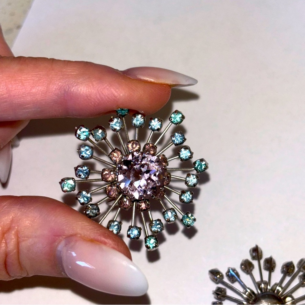 Vintage Austrian Crystal SPUTNIK STARBURST big earrings.